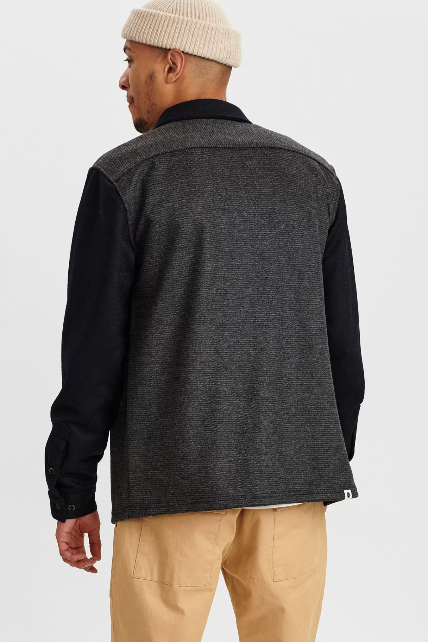 Anerkjendt Overshirts<Akhauro Wool Overshirt - Caviar