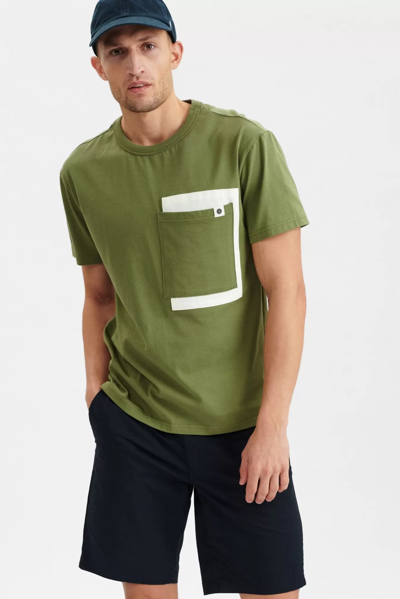 Anerkjendt Tees<Akkikki Double Pocket Tee - Olivine